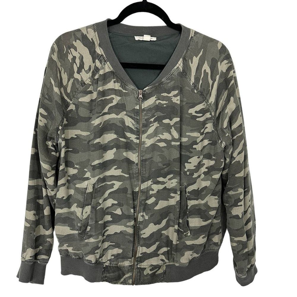 Beach Lunch Lounge Women's Camo Print‎ Bomber Jacket Size L Baseball Collar